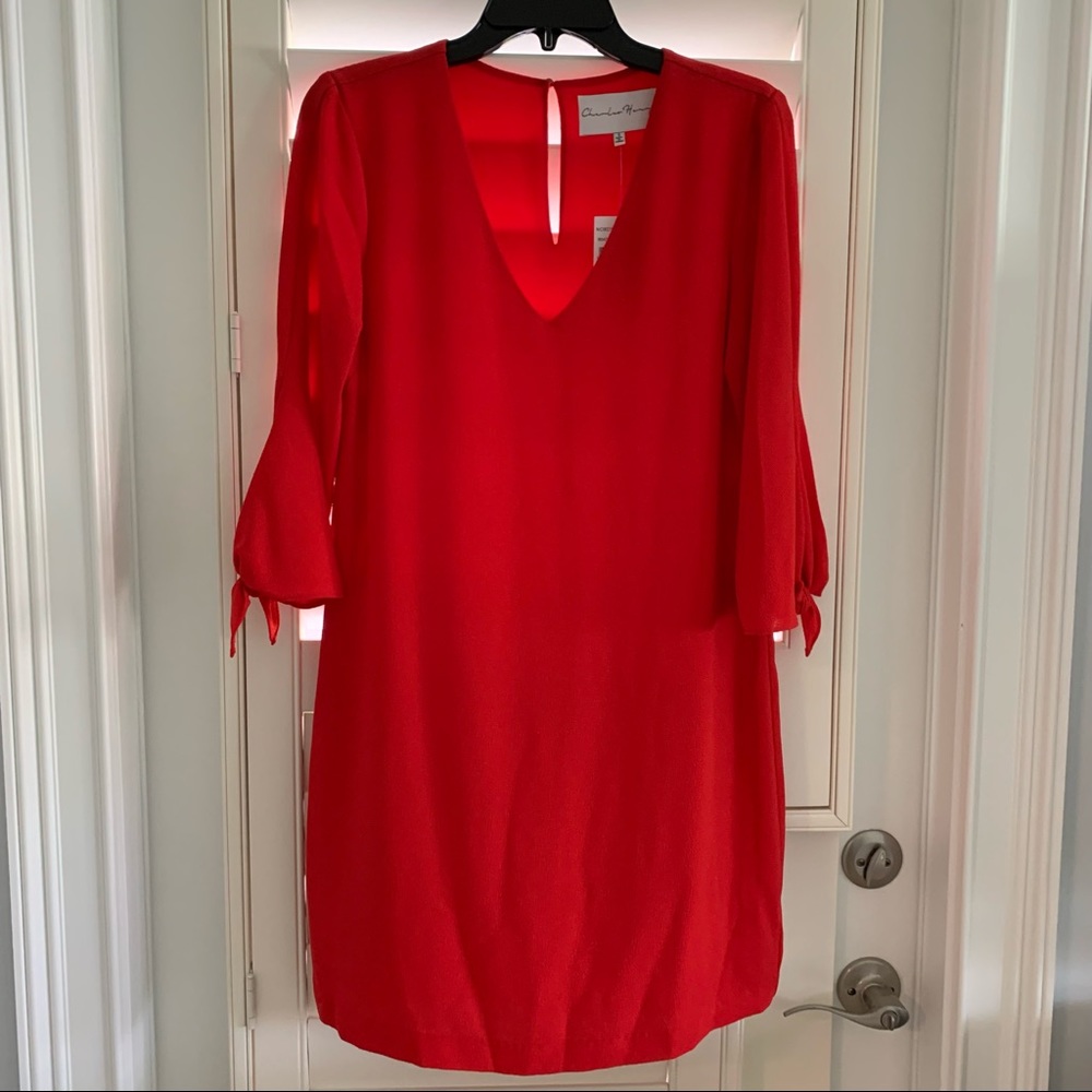 Stunning Red Tie Sleeve Dress 💋 NWT long sleeve size small 🌹Valentine’s Day
